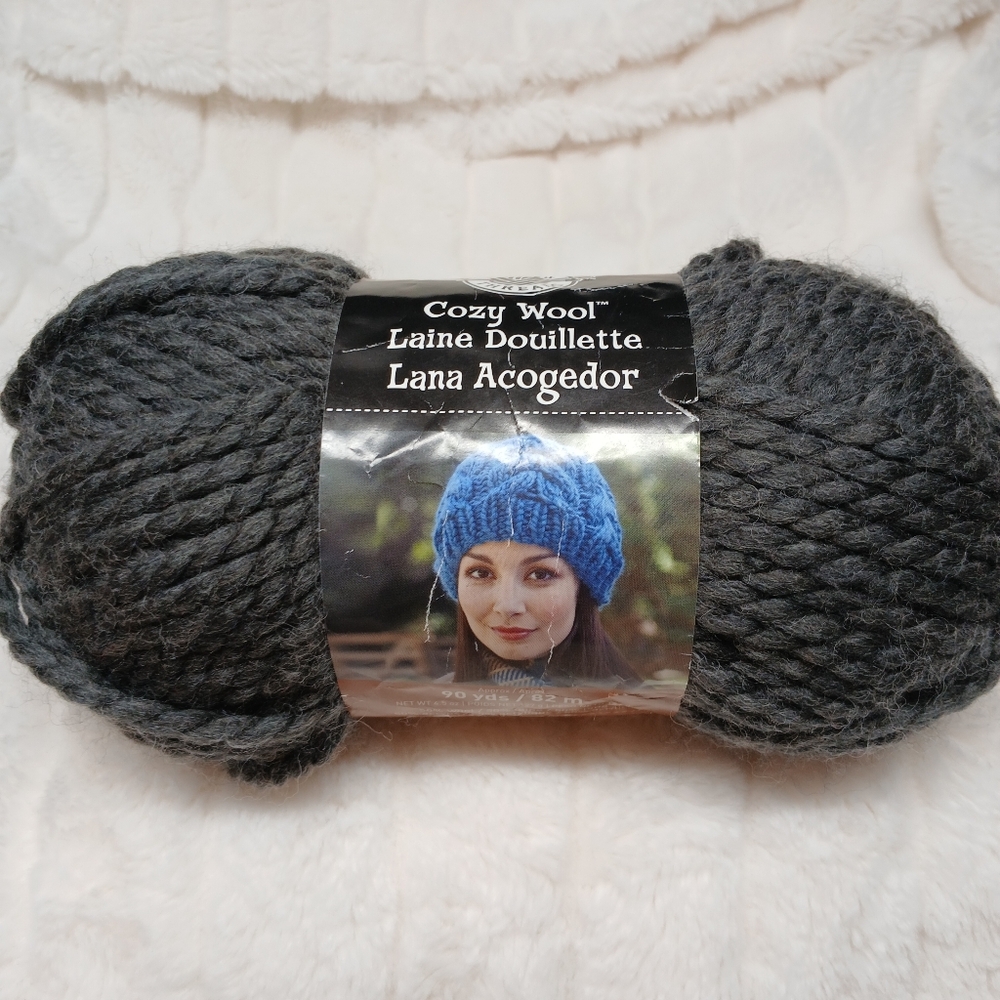 Loops & Threads Cozy Wool Yarn Super Bulky Charcoal Gray 90 Yards NEW